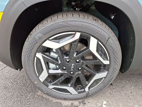 New 2026 Kia Seltos SX w/ SX Sunroof Package image 4