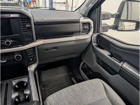 Used 2022 Ford F150 XLT w/ Equipment Group 301A Mid AWD/4WD image 13