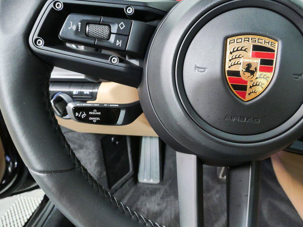 Certified 2024 Porsche 911 Carrera 4S AWD/4WD image 10