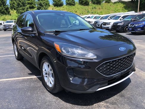 Used 2021 Ford Escape SE FWD image 8