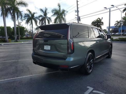 Certified 2023 Cadillac Escalade ESV Sport Platinum RWD image 5