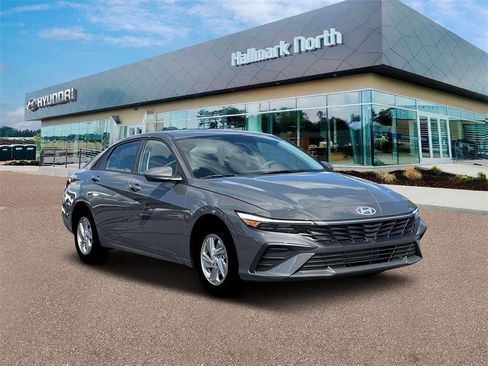 New 2026 Hyundai Elantra SE image 11