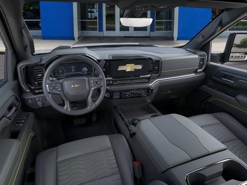 New 2026 Chevrolet Silverado 2500 ZR2 w/ LPO, Dark Essentials Package AWD/4WD image 15
