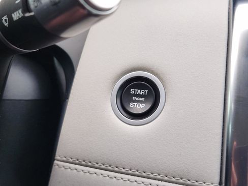 Used 2020 Land Rover Discovery Sport S image 19