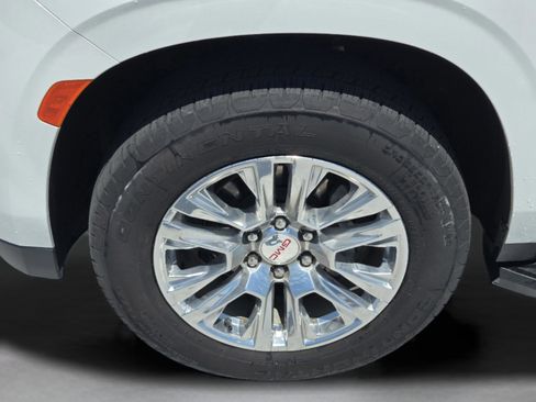 Used 2024 GMC Yukon Denali RWD image 33