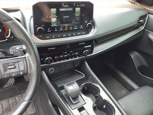 Used 2021 Nissan Rogue Platinum AWD/4WD image 31