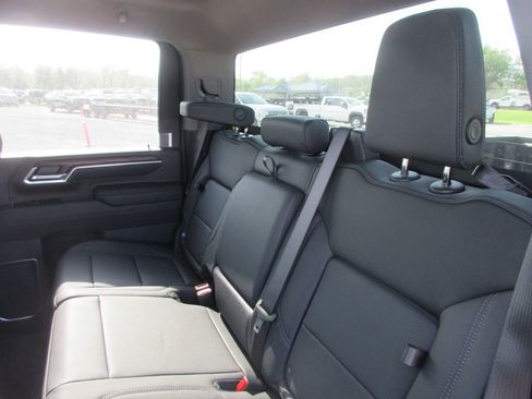 New 2026 GMC Sierra 2500 SLT AWD/4WD image 14