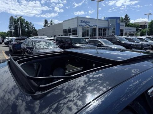 Used 2019 Lincoln Nautilus Reserve w/ Cargo Utility Package AWD/4WD image 11