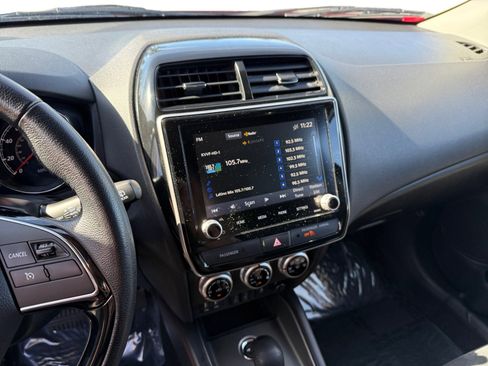 Used 2024 Mitsubishi Outlander Sport SE image 12