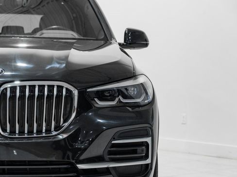 Used 2022 BMW X5 xDrive40i w/ Parking Assistance Package image 44