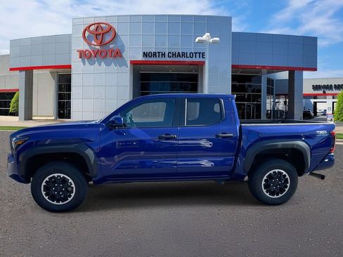 Used 2025 Toyota Tacoma TRD Off-Road image 7