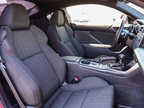 Certified 2024 Toyota GR86 RWD image 18