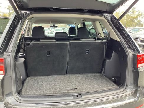 Used 2023 Volkswagen Atlas SE image 47