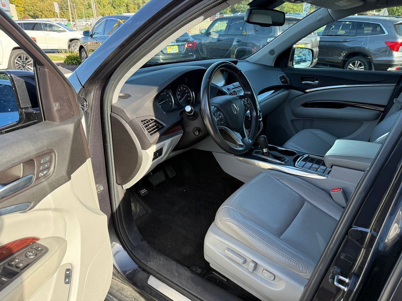 Used 2014 Acura MDX w/ Technology Package AWD/4WD image 10
