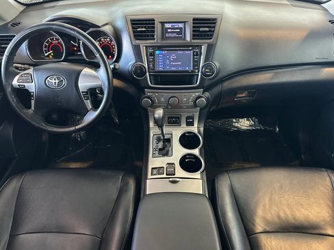 Used 2013 Toyota Highlander SE image 13