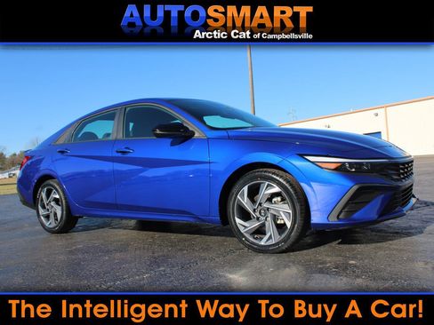 Used 2025 Hyundai Elantra Sport FWD image 1