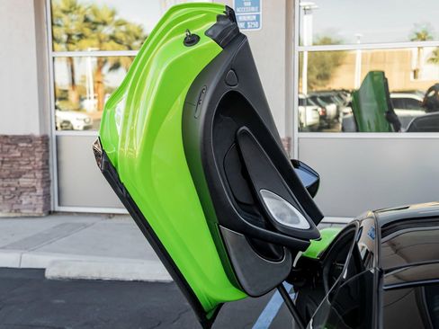 Used 2023 McLaren GT image 11