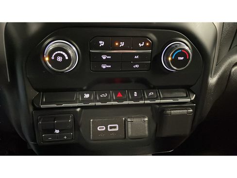Used 2022 Chevrolet Silverado 2500 Custom w/ Custom Value Package AWD/4WD image 14