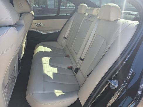 Used 2021 BMW 330i Sedan w/ Convenience Package RWD image 8