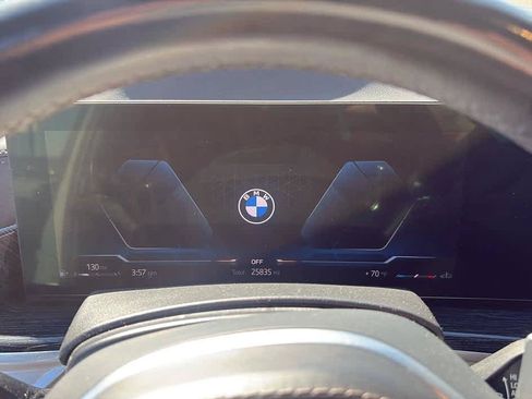 Used 2024 BMW X5 xDrive40i w/ M Sport Package AWD/4WD image 15