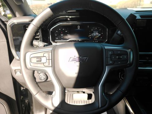 New 2025 Chevrolet Silverado 2500 LTZ w/ Trail Boss Package AWD/4WD image 4