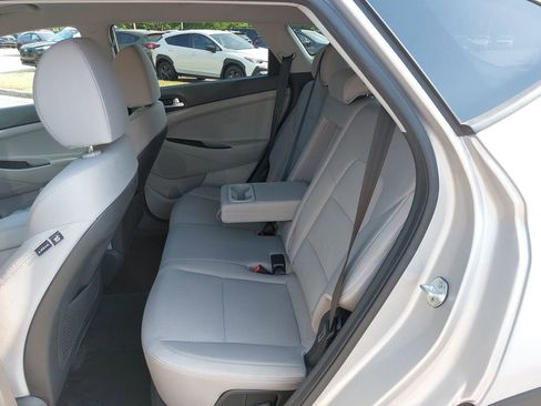 Used 2020 Hyundai Tucson SE FWD image 15