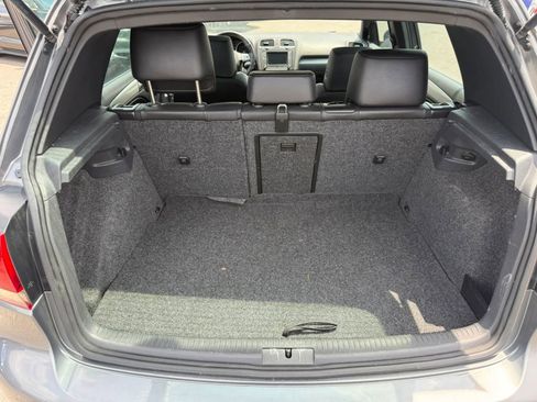 Used 2013 Volkswagen Golf 4-Door FWD image 14