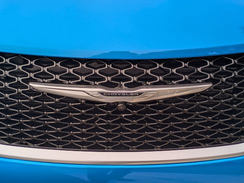 New 2026 Chrysler Pacifica Pinnacle image 34