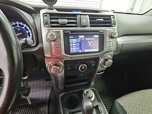 Used 2014 Toyota 4Runner SR5 image 13