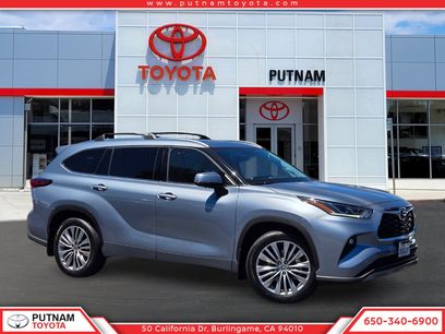 Used 2023 Toyota Highlander Platinum