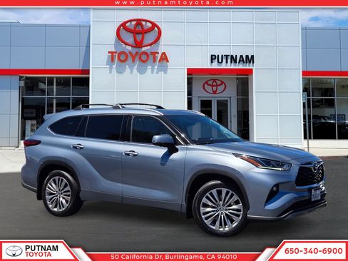 Used 2023 Toyota Highlander Platinum AWD/4WD image 1