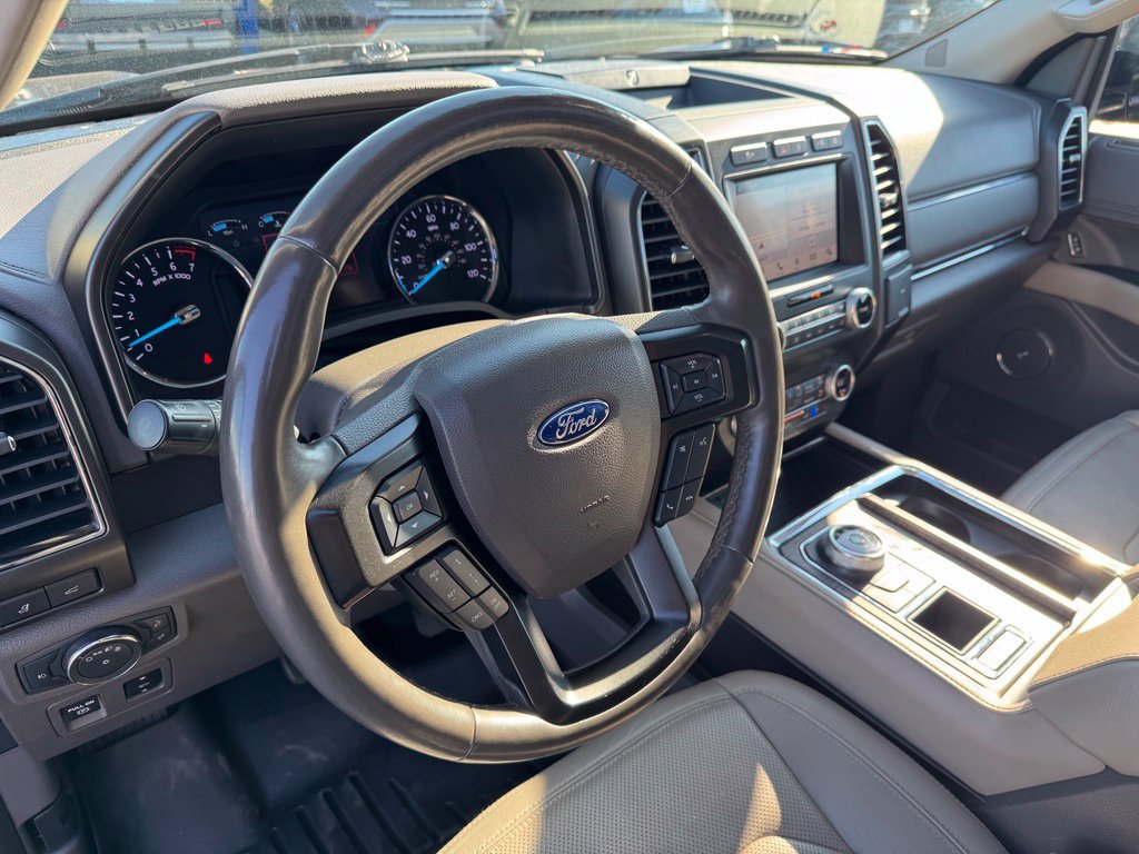 Used 2019 Ford Expedition Limited w/ Equipment Group 302A RWD image 16