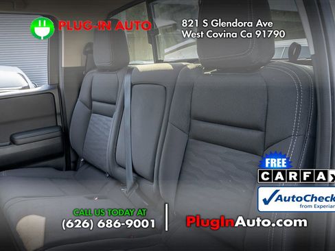 Used 2024 Nissan Frontier SV w/ SV Convenience Package image 11