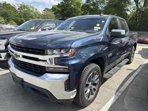 Used 2019 Chevrolet Silverado 1500 LT w/ Texas Edition image 2