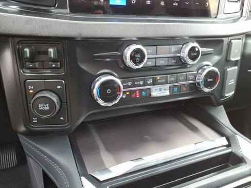 New 2026 Ford F350 Platinum w/ FX4 Off-Road Package image 23