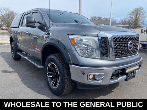 Used 2017 Nissan Titan SV AWD/4WD image 1