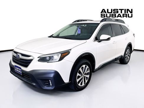 Used 2022 Subaru Outback Premium image 3