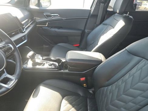 Used 2025 Kia Sportage X-Line AWD/4WD image 6