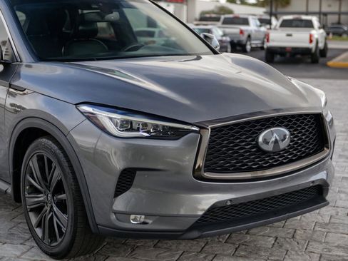 Used 2020 INFINITI QX50 Essential w/ Edition 30 Package FWD image 4