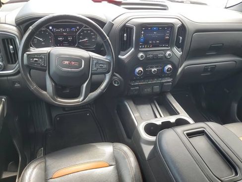 Used 2021 GMC Sierra 1500 AT4 w/ Technology Package AWD/4WD image 10