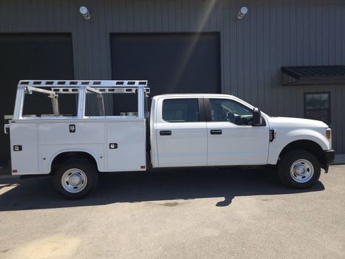 Used 2019 Ford F250 XL AWD/4WD image 5