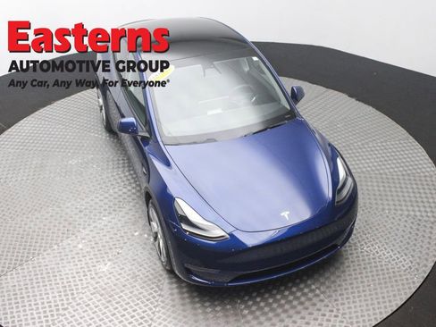 Used 2021 Tesla Model Y Long Range AWD/4WD image 3