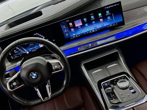 Used 2023 BMW 760i xDrive w/ Executive Package AWD/4WD image 19