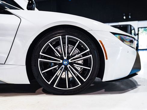 Used 2019 BMW i8 Roadster AWD/4WD image 21