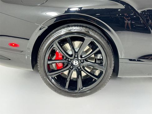 Used 2024 Bentley Continental GT V8 AWD/4WD image 36