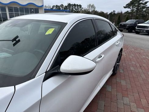 Used 2018 Honda Accord Sport image 5