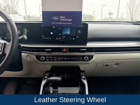 Used 2024 Kia Sorento S w/ Panoramic Sunroof Package image 24