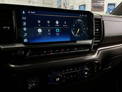 Used 2023 Chevrolet Silverado 1500 LT AWD/4WD image 19