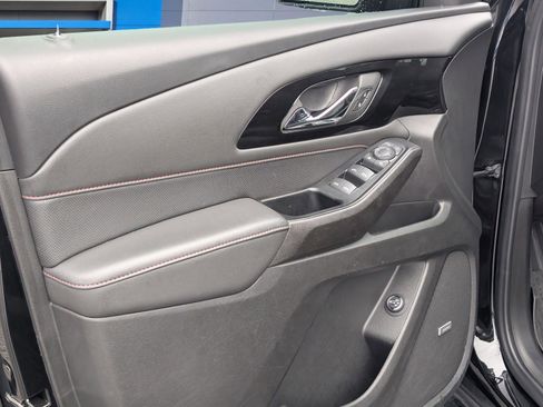 Certified 2023 Chevrolet Traverse RS image 16