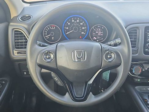 Used 2022 Honda HR-V LX image 11